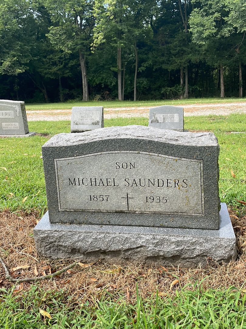 Michael Saunders's grave. Photo 1