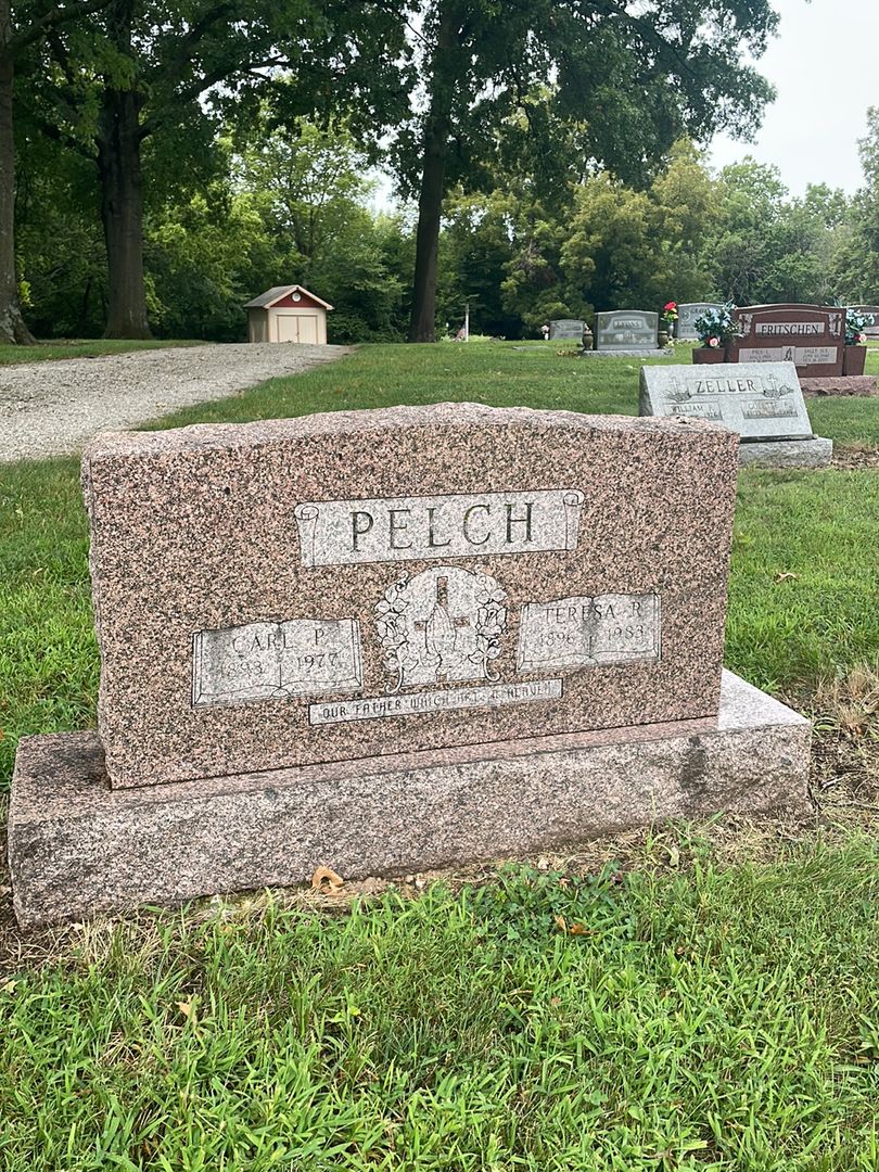 Carl P. Pelch's grave. Photo 1