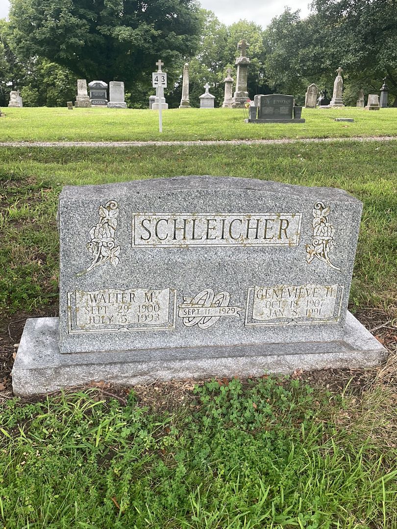 Walter M. Schleicher's grave. Photo 1