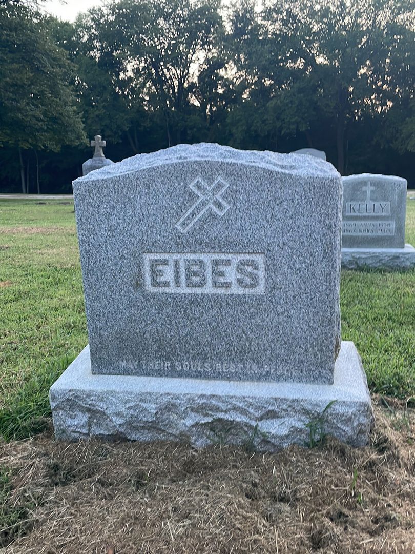 Mary Emma Eibes's grave. Photo 1