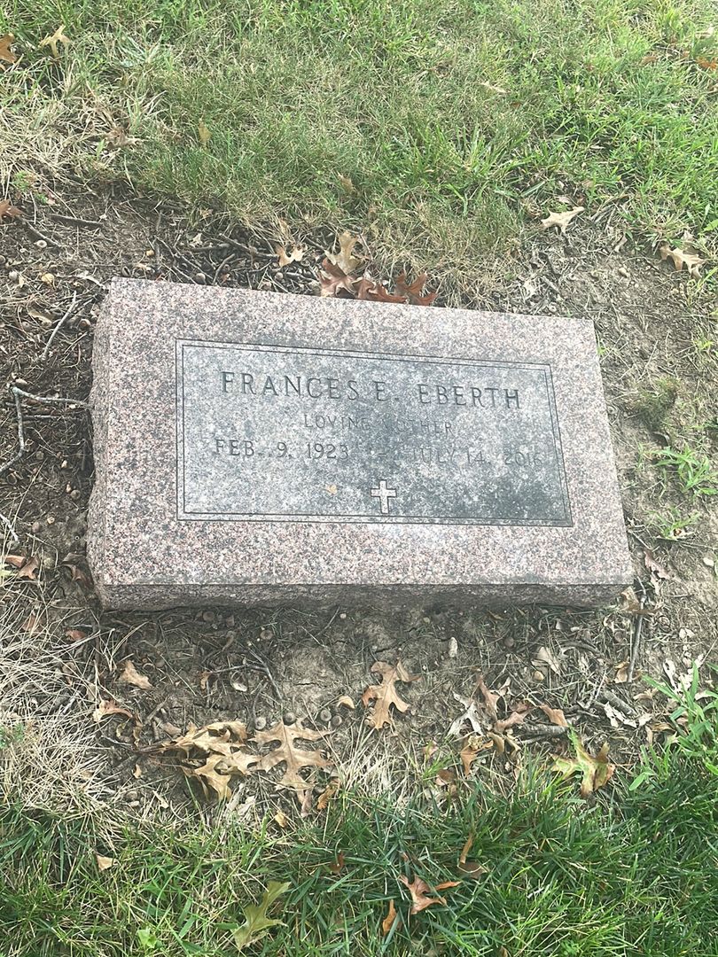 Frances Elizabeth Eberth's grave. Photo 1