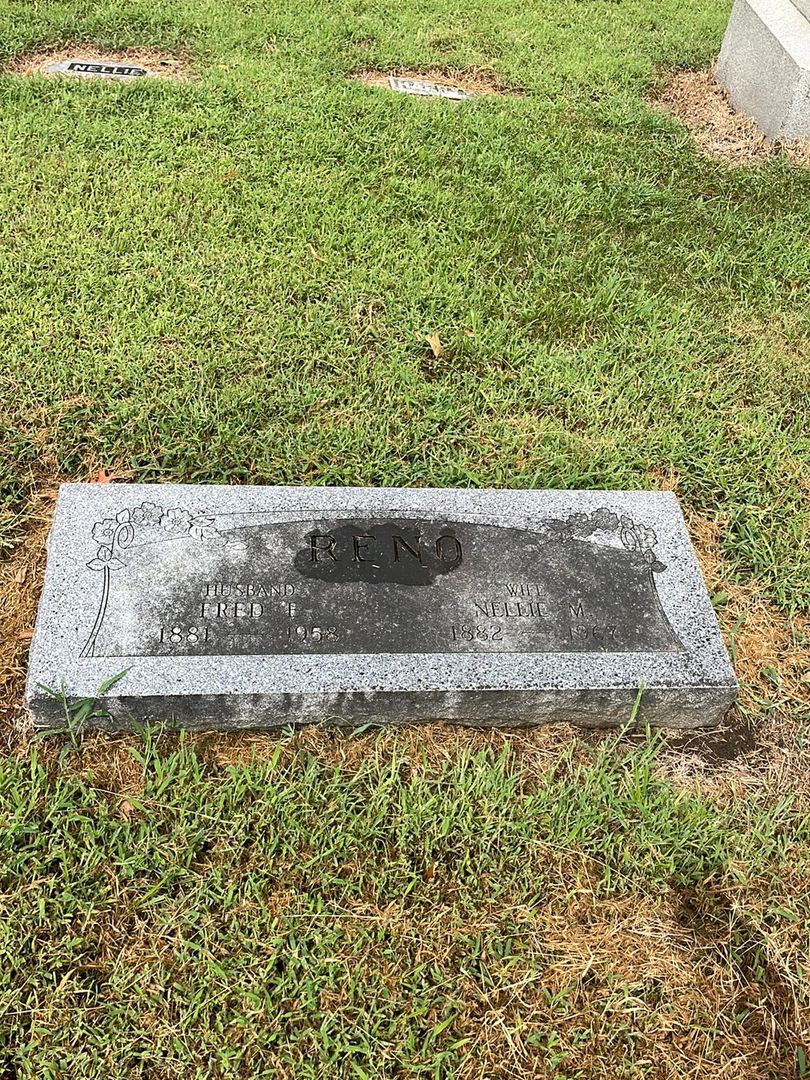 Fred E. Reno's grave. Photo 1