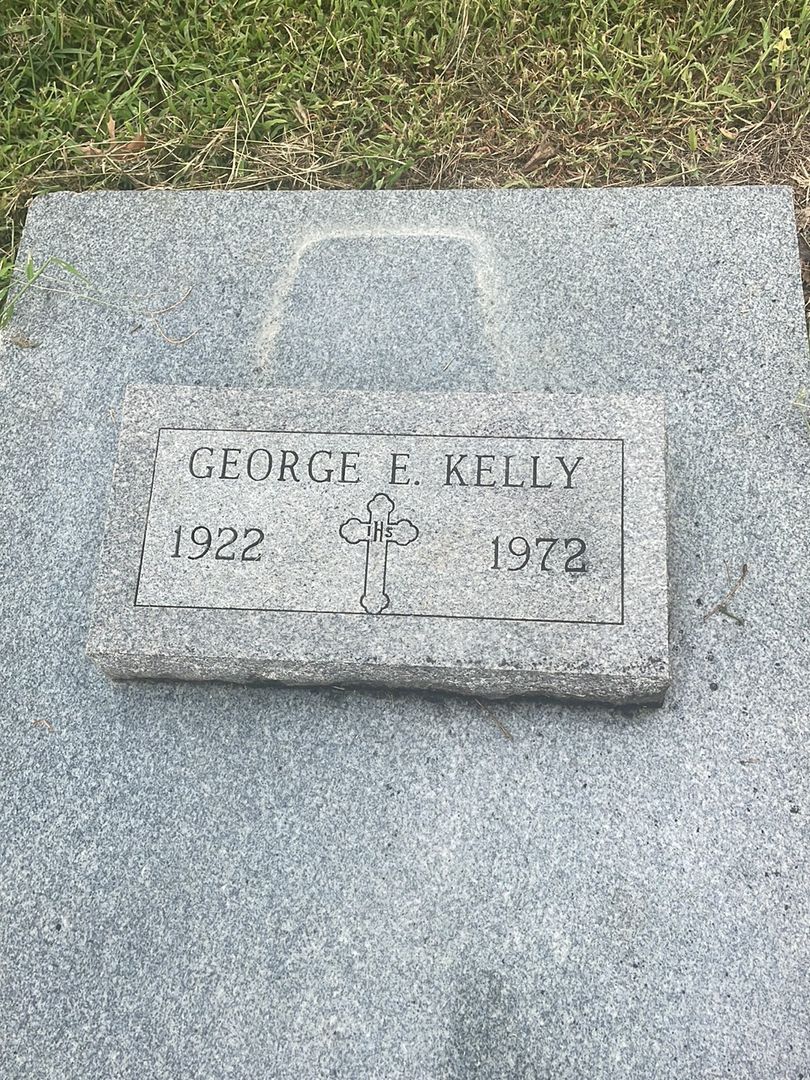 George Edward Kelly's grave. Photo 1