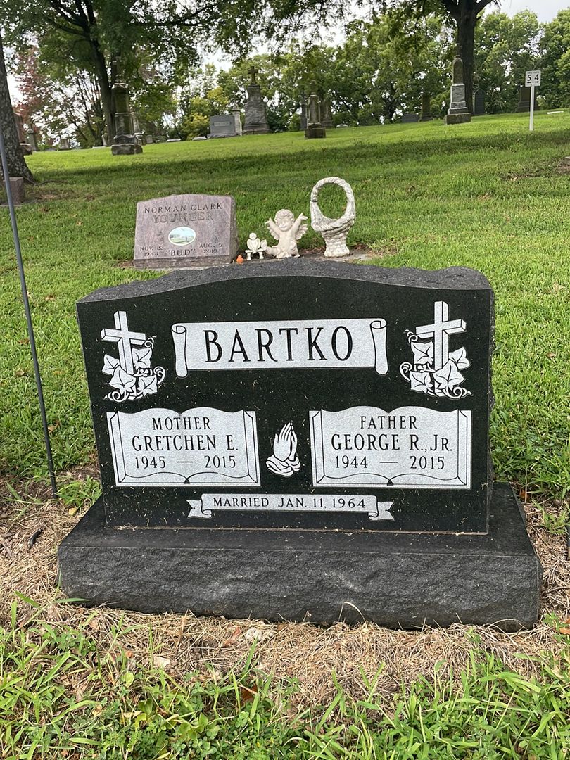 George R. Bartko Junior's grave. Photo 1