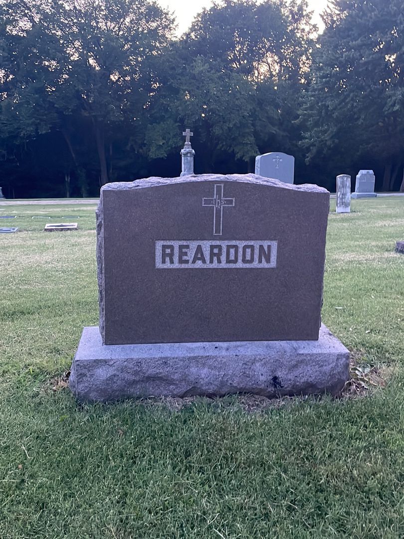 Theresa Reardon's grave. Photo 1