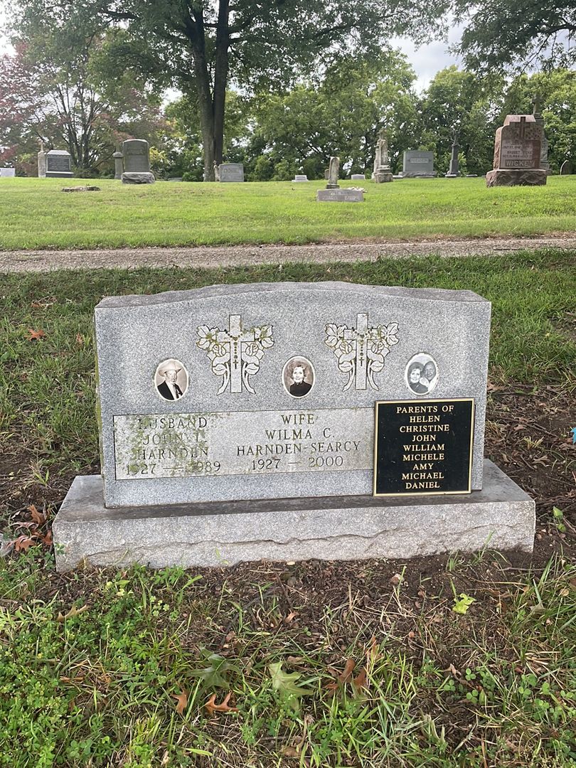 John Lawrence Harnden Senior's grave. Photo 1